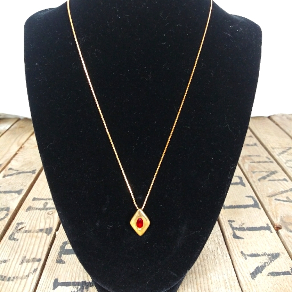 Vintage 1970s Necklace